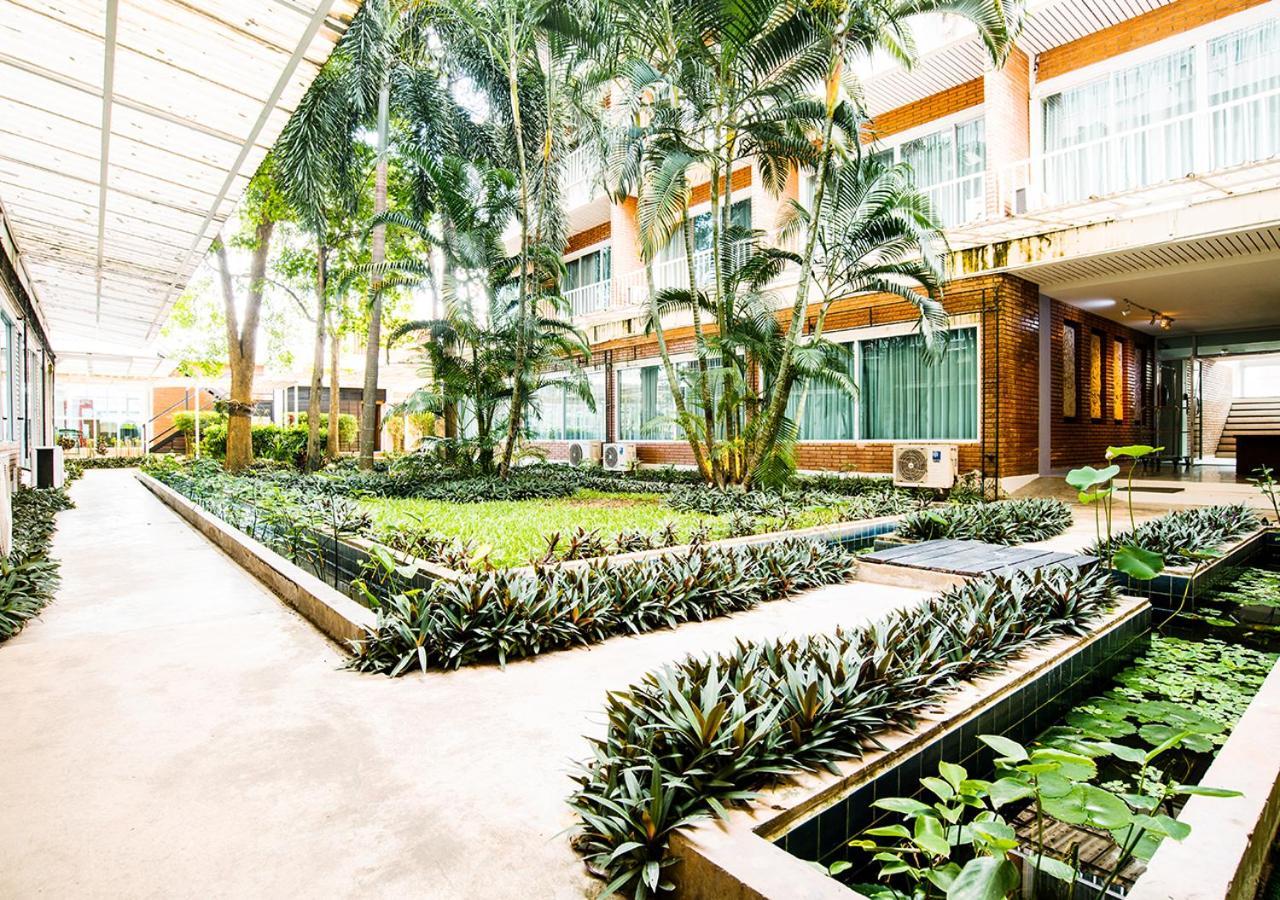 B2 Resort Chiang Mai Buitenkant foto